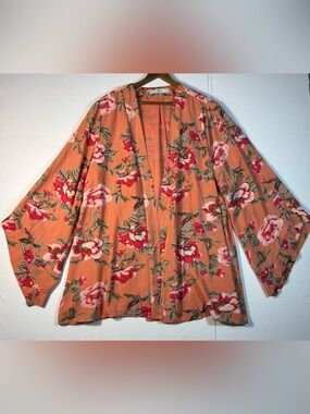 Fever Women’s XL Floral Kimono Open Cardigan in Peach with Pink & Red Blooms